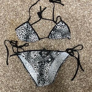 NWT Black & White Leopard Triangle Bikini